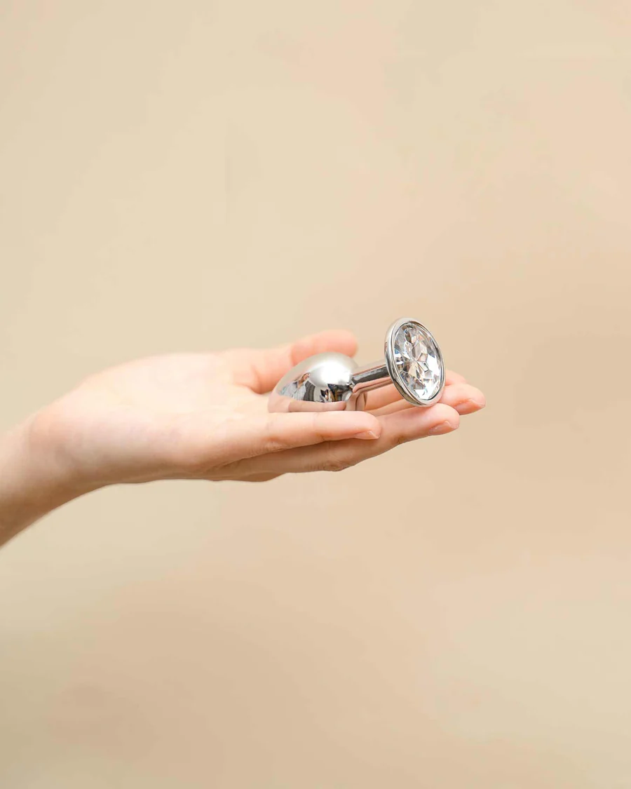 8c1c65_3bbcdbb8d3b74fb4919f4b27f3115967mv2.webp Vibrador Anal Control Remoto Silencioso Premium - Imagen 1