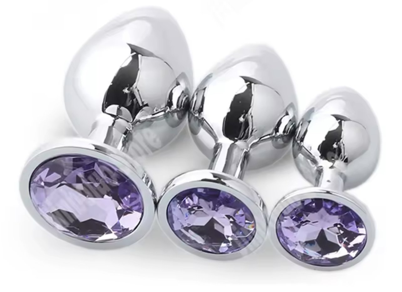 c03d80_f6210fbc94f047739ba441d8b2e02732mv2.jpg Plug Anal Metálico Chico Diseño Seguro - Imagen 1