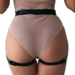 Arnés tipo liguero vinipiel