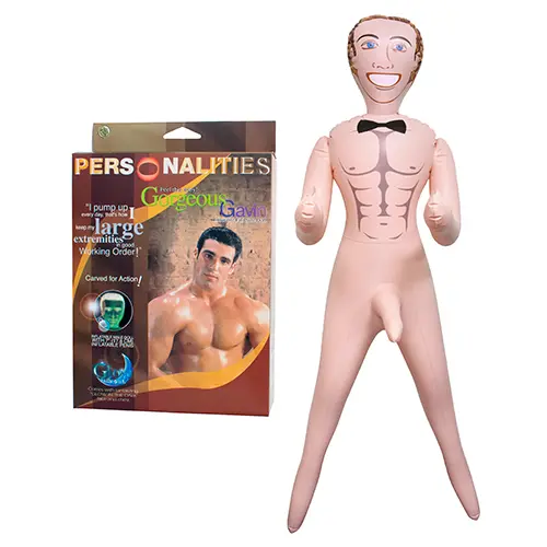 muneco-sexual-inflable-gorgeous-gavin-150-cm.webp Muñeco inflable Gorgeous Gavin junto a su empaque comercial
